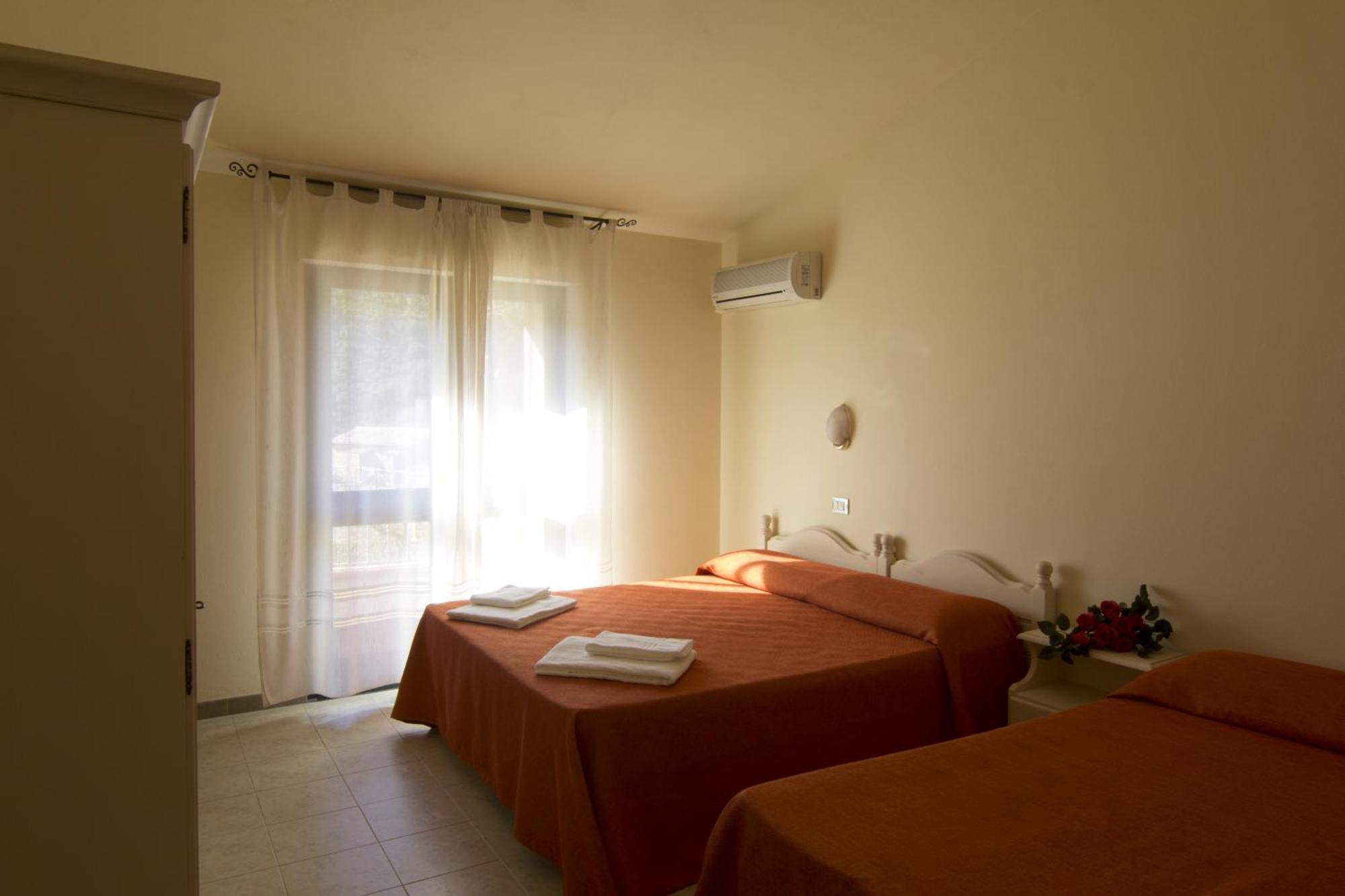 Agriturismo Sa Rocca إيغليزياس الغرفة الصورة
